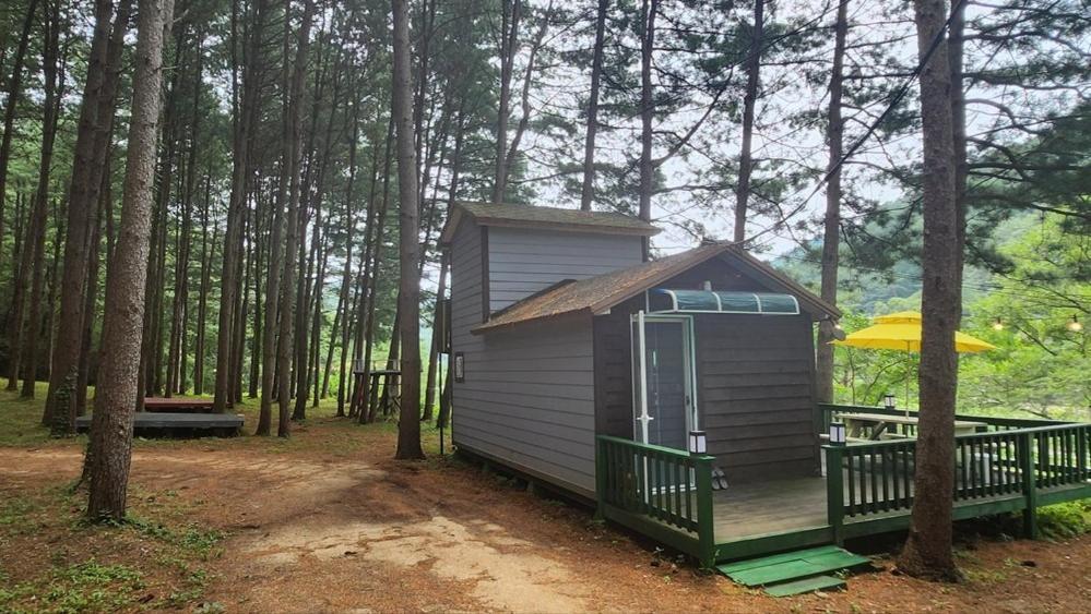 Hongcheon Gongjaksan Recreational Forest Pension Extérieur photo